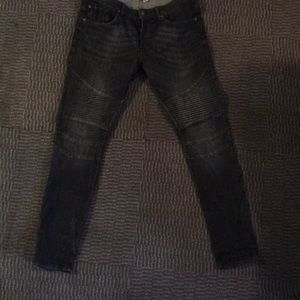 Divided H&M Men’s black skinny jeans 34x32